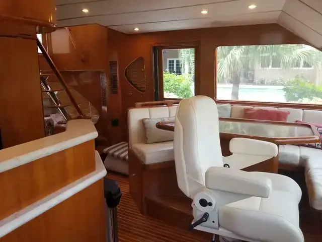 Ocean Alexander 64 Cockpit Pilothouse