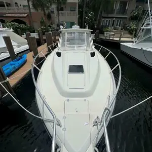 2003 Intrepid Boats 377