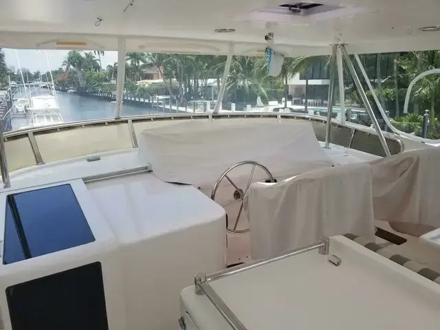 Ocean Alexander 64 Cockpit Pilothouse