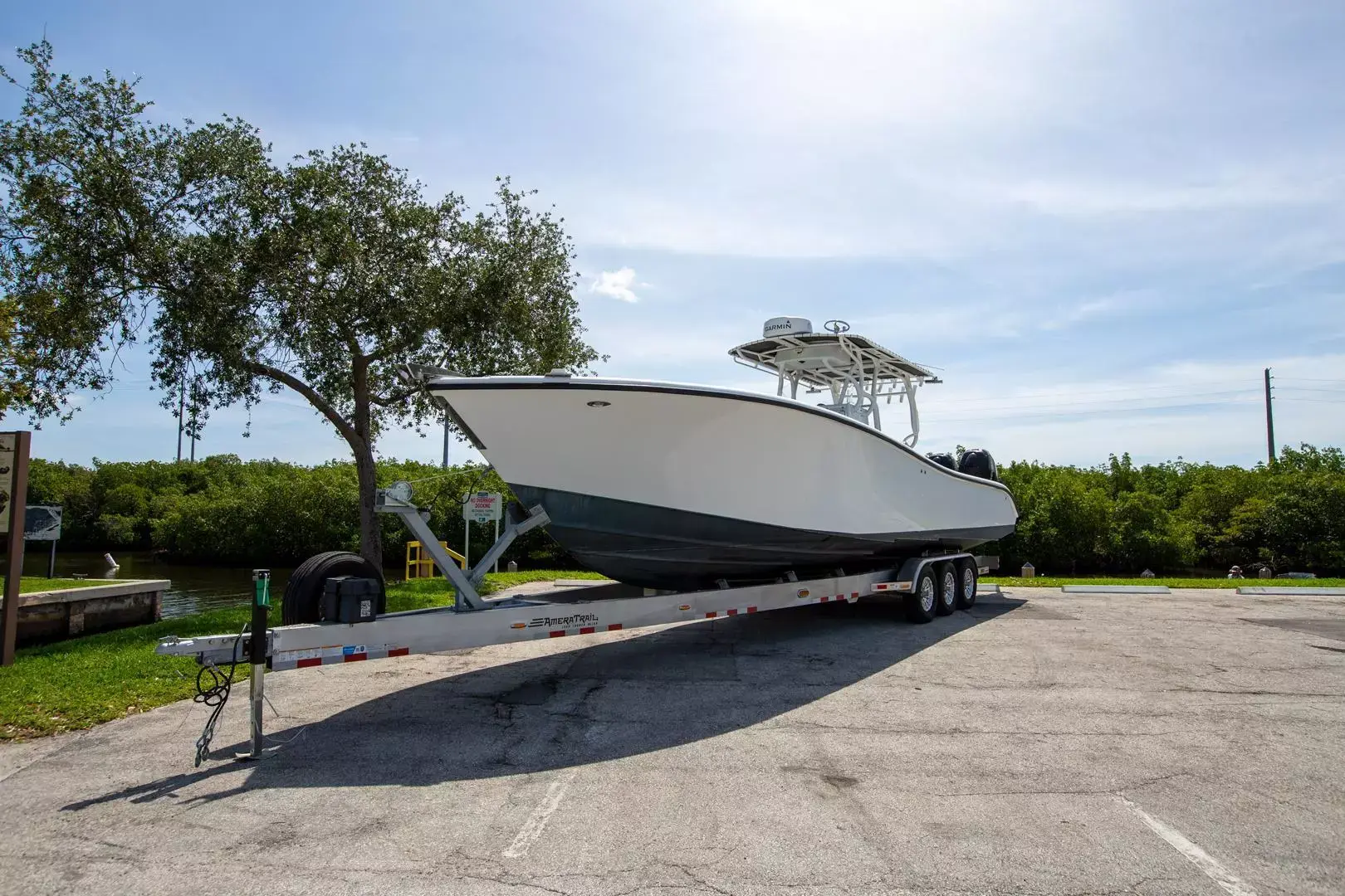 2010 Yellowfin 36 offshore