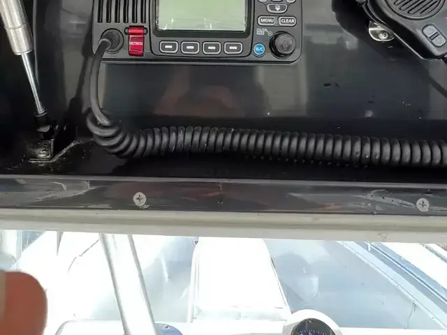 Yellowfin Center Console