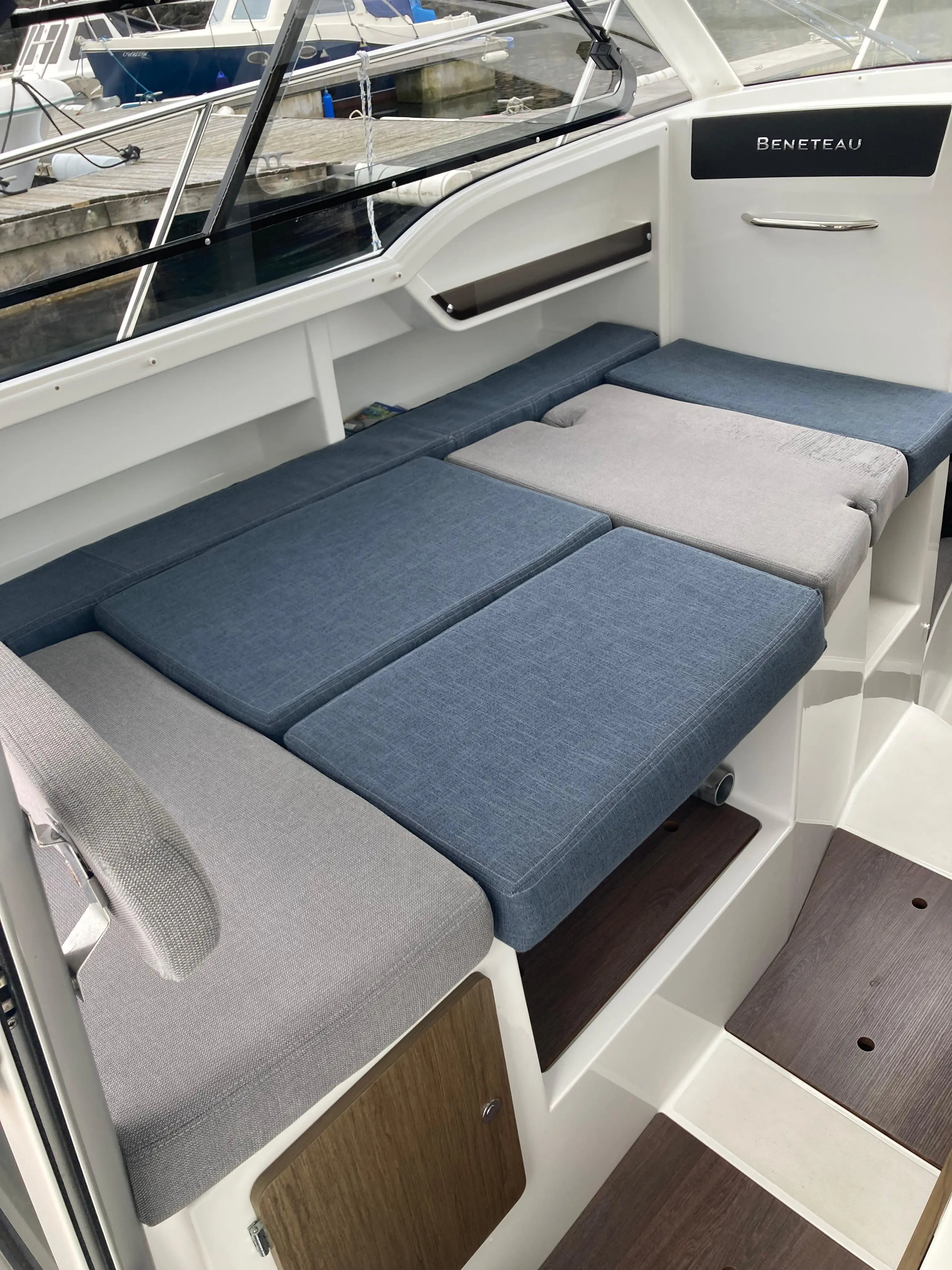 2018 Beneteau antares 8