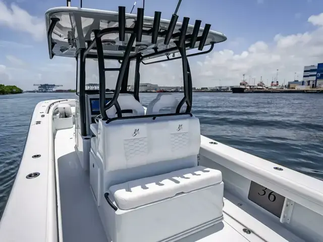 Yellowfin 36 Offshore