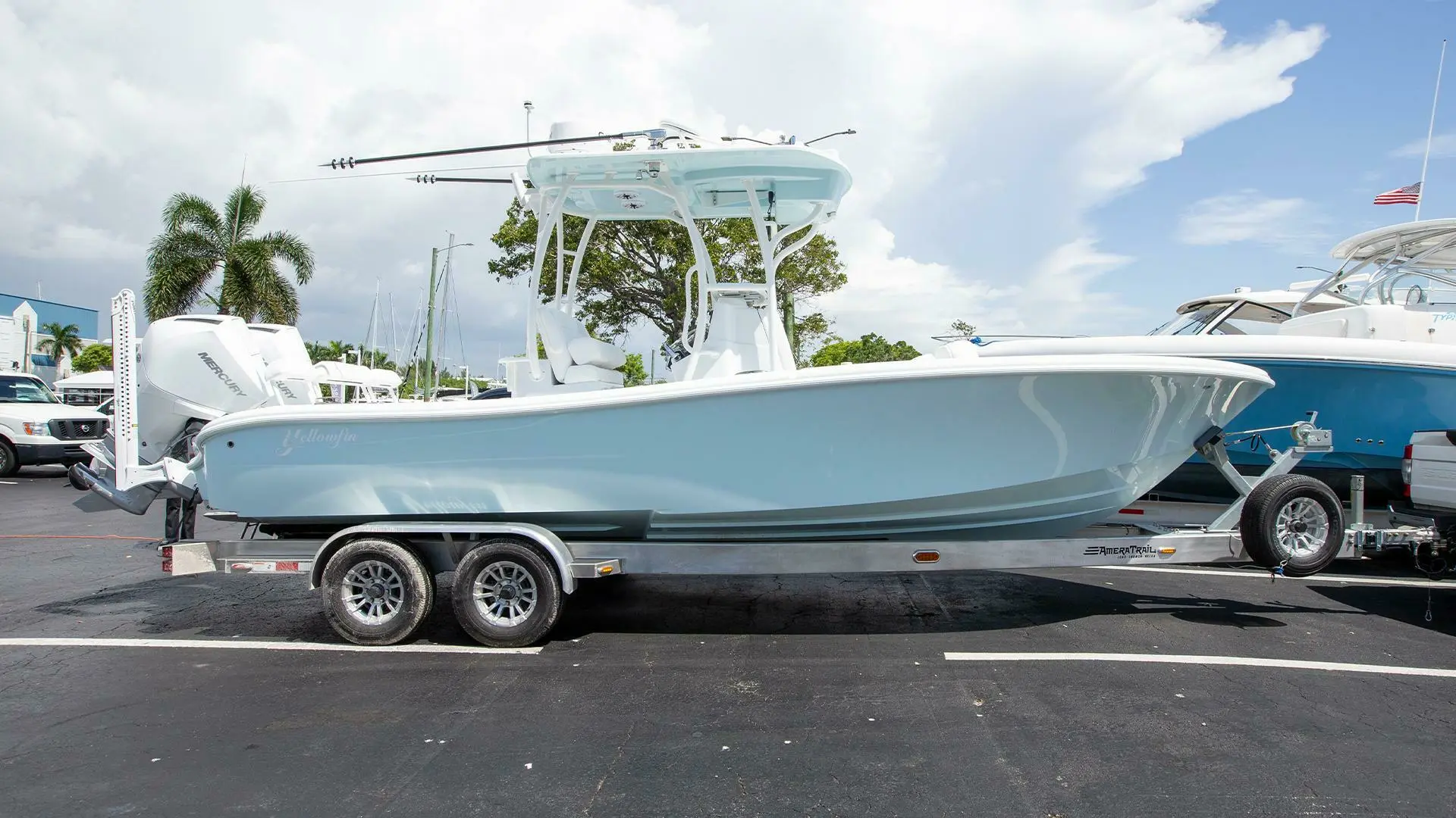 2025 Yellowfin 26 hybrid