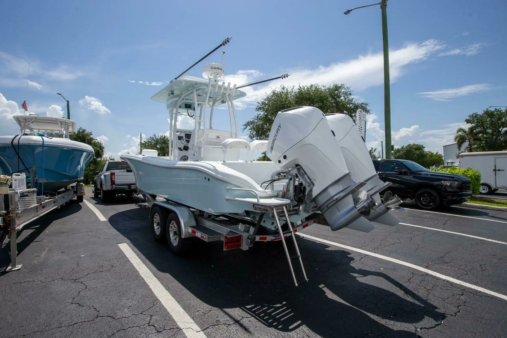 2025 Yellowfin 26 hybrid