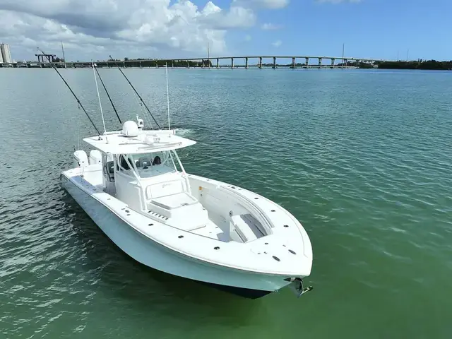 Yellowfin 42 Offshore