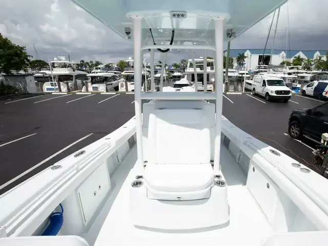 Yellowfin 26 Hybrid