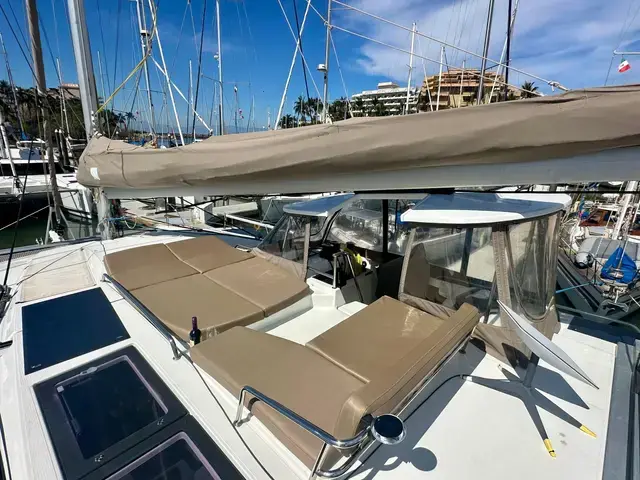 Fountaine Pajot 44'