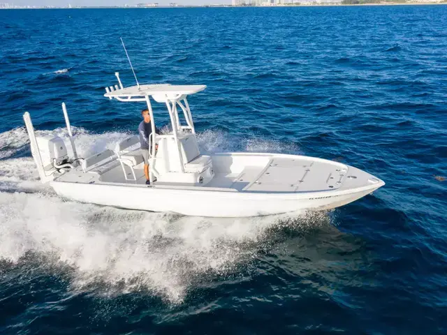 Yellowfin 24 Bay CE