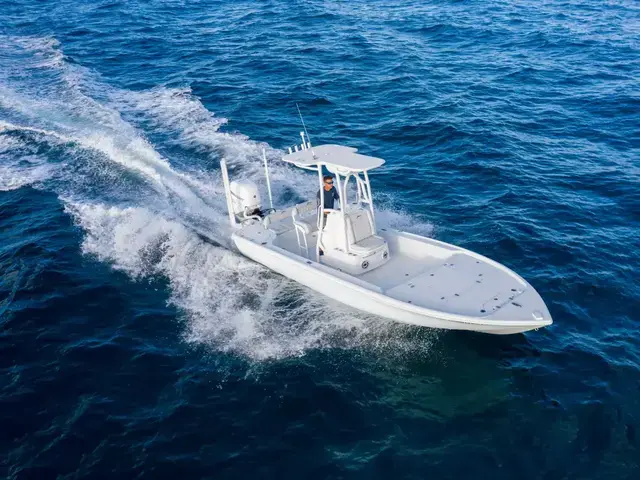 Yellowfin 24 Bay CE