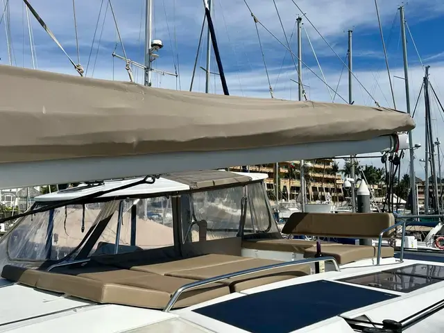 Fountaine Pajot 44'