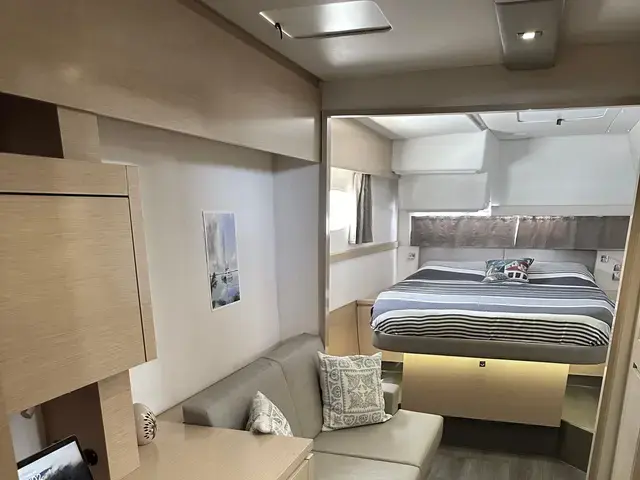 Fountaine Pajot 44'