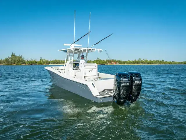 Invincible Boats 33 Open Fisherman Center Console