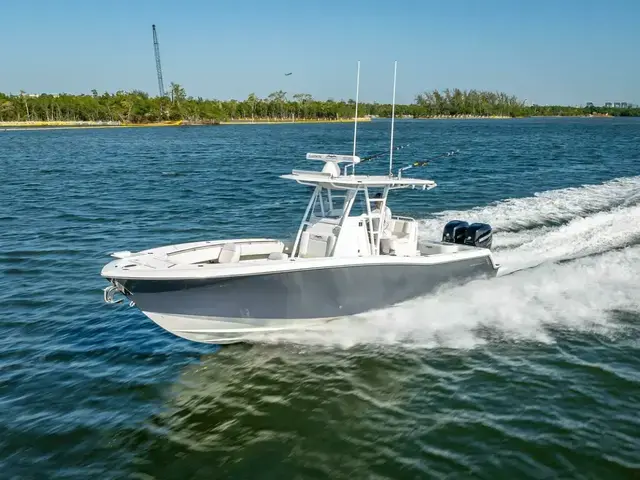 Invincible Boats 33 Open Fisherman Center Console