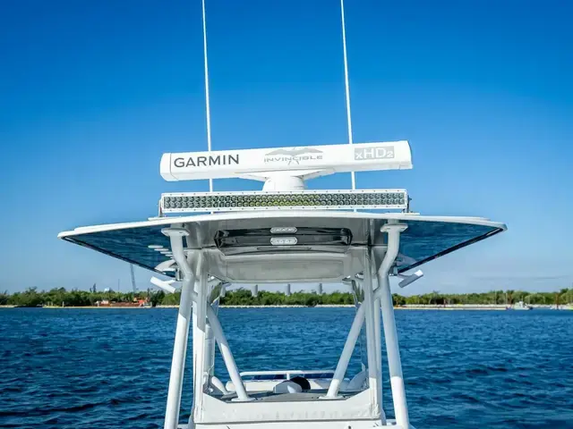 Invincible Boats 33 Open Fisherman Center Console