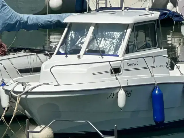 Beneteau Antares 6