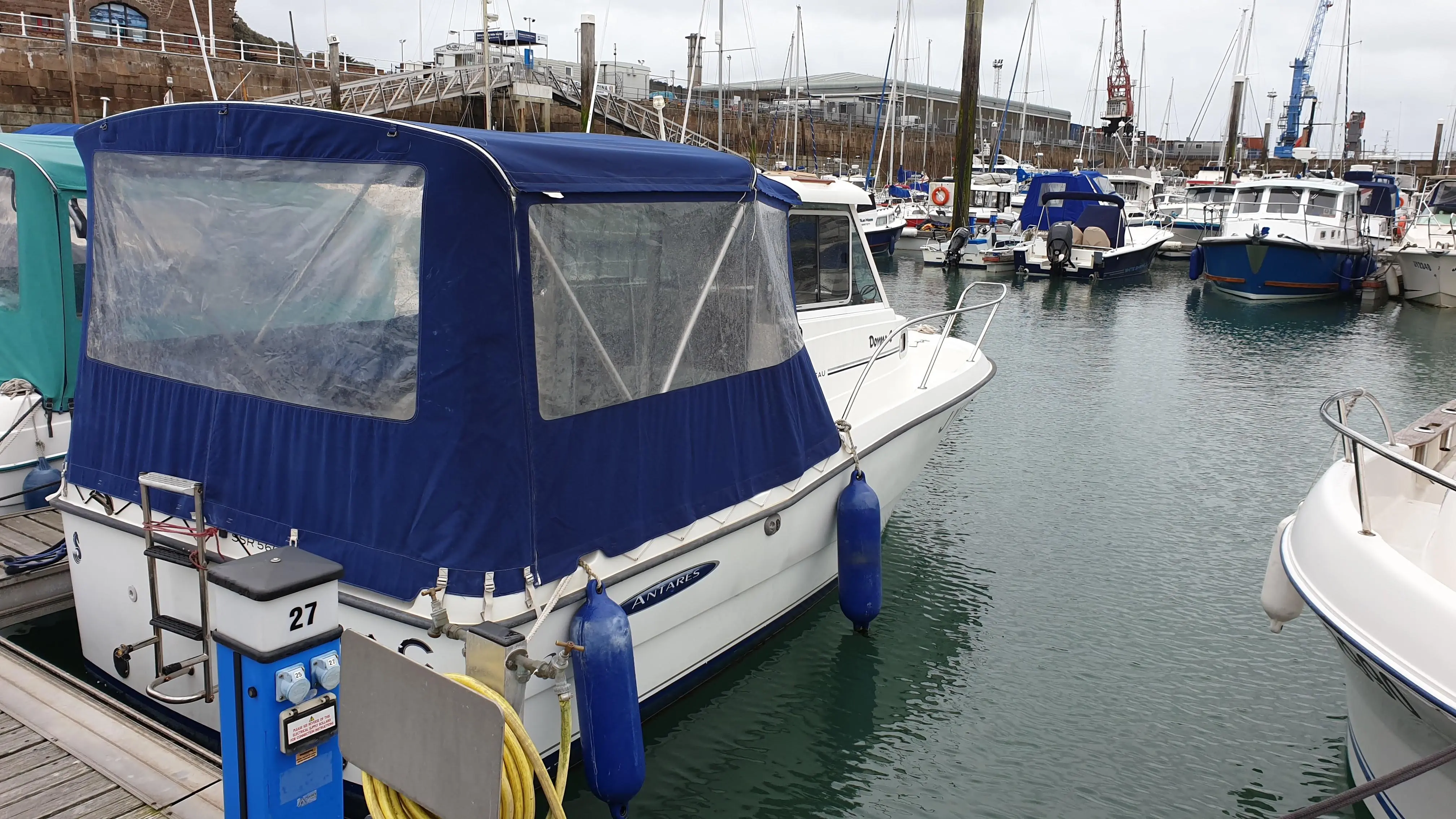 2005 Beneteau antares 6