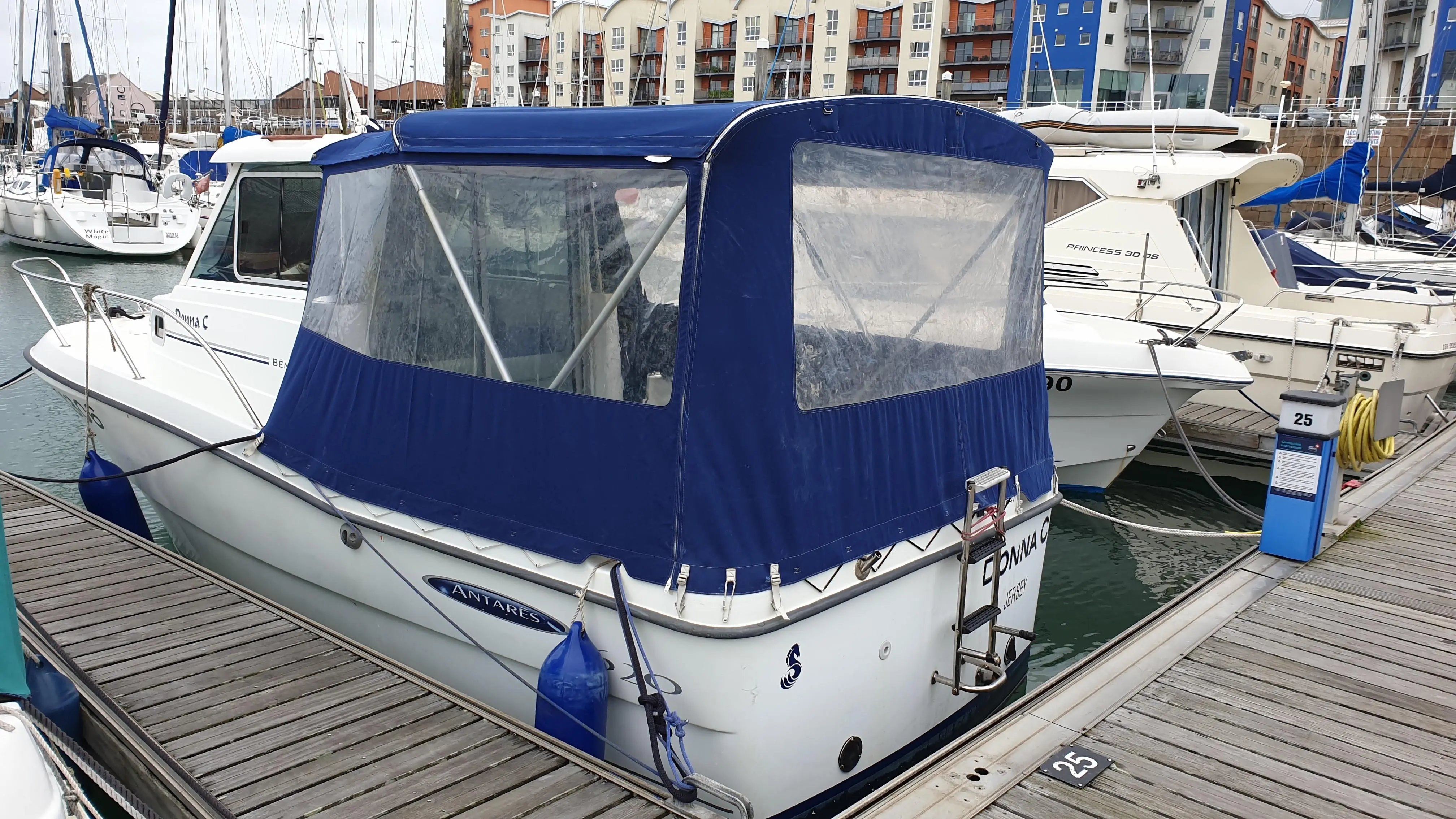 2005 Beneteau antares 6