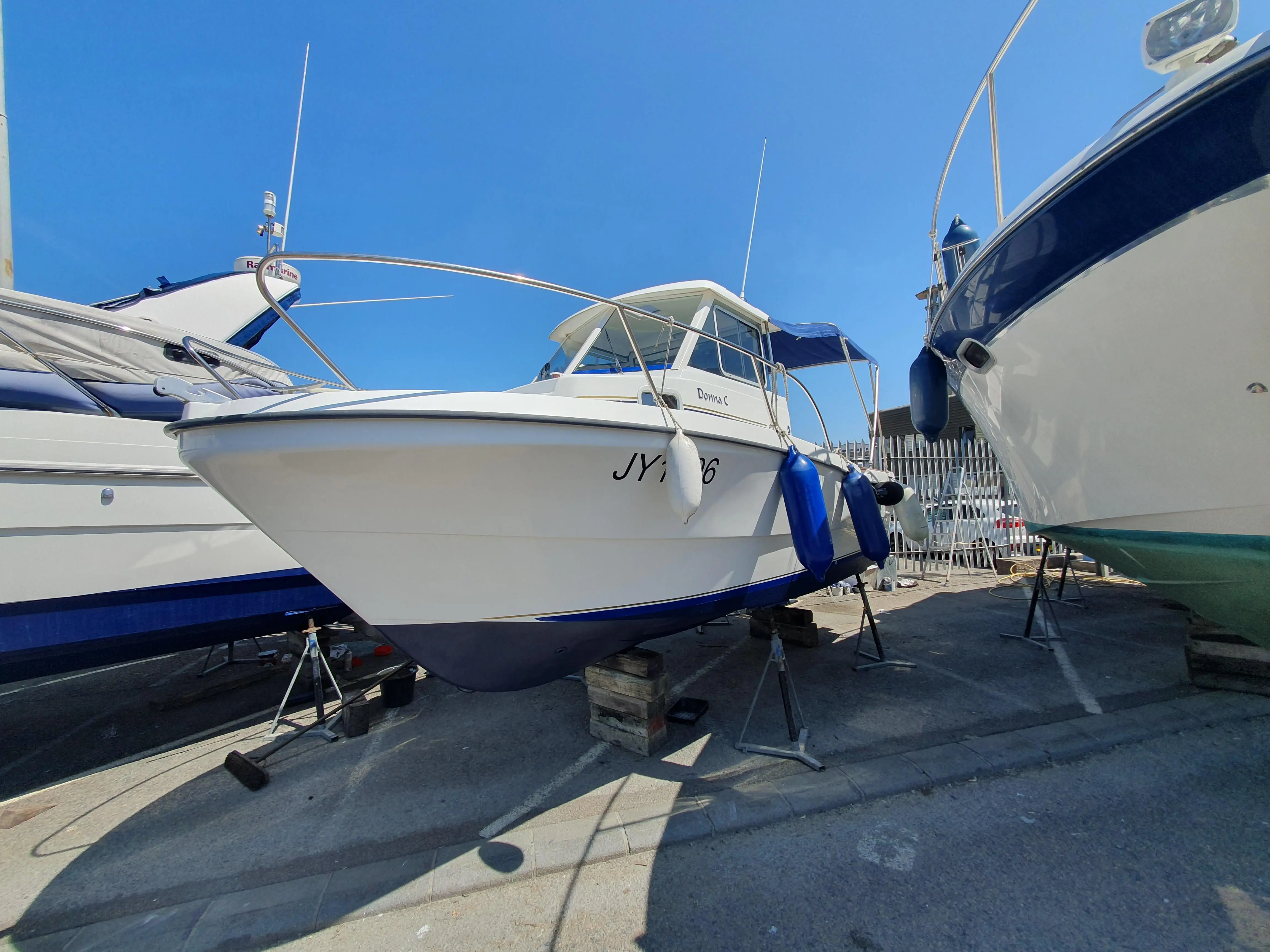 2005 Beneteau antares 6