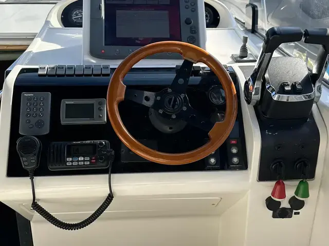 Fairline Targa 33