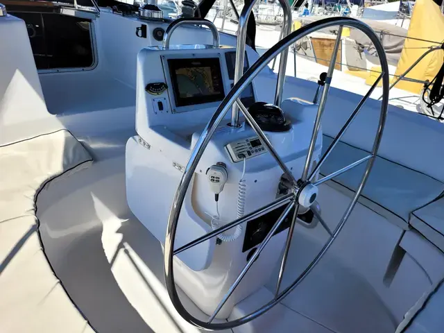 Hunter 37'