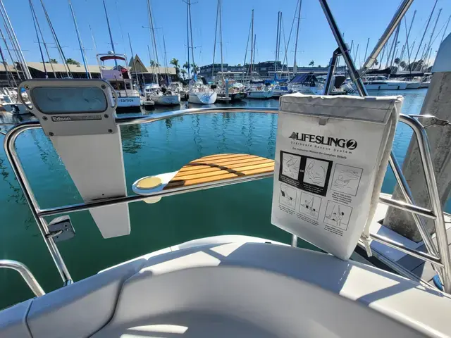 Hunter 37'