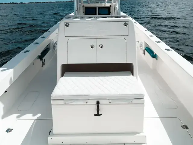 Seavee 32'