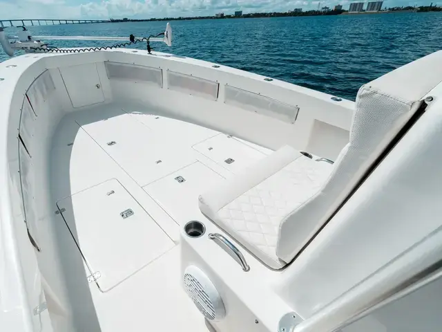 Seavee 32'