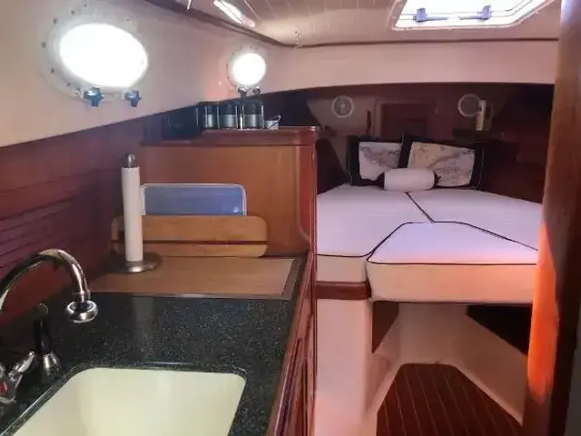 Hinckley 36'