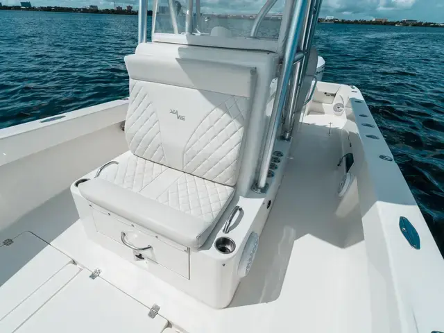 Seavee 32'