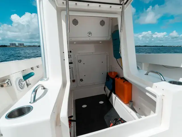 Seavee 32'