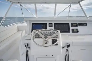 2000 Hatteras 60'