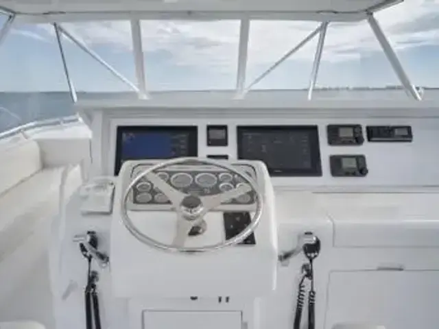 Hatteras 60'