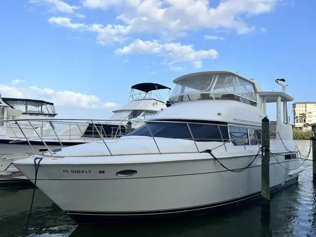 1998 Carver 455 motor yacht