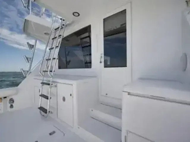 Hatteras 60'