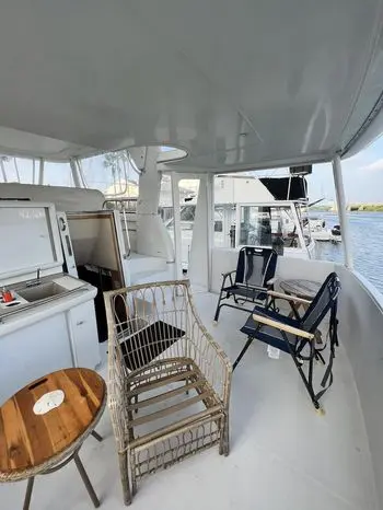 1998 Carver 455 motor yacht