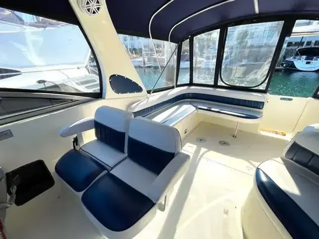 Bayliner 325