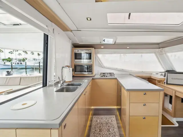 Fountaine Pajot Helia 44