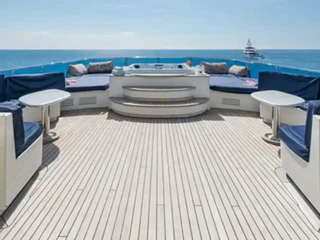 Concept 42m Tri-Deck