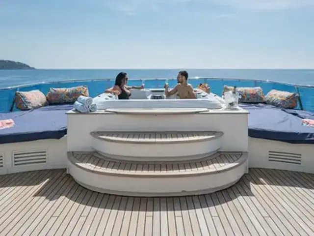 Concept 42m Tri-Deck