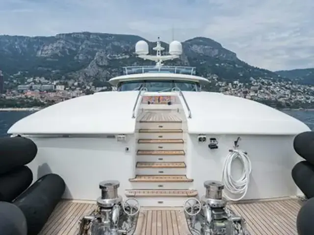 Concept 42m Tri-Deck