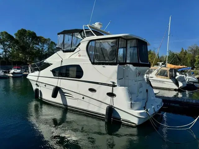 Silverton 35 Motor Yacht