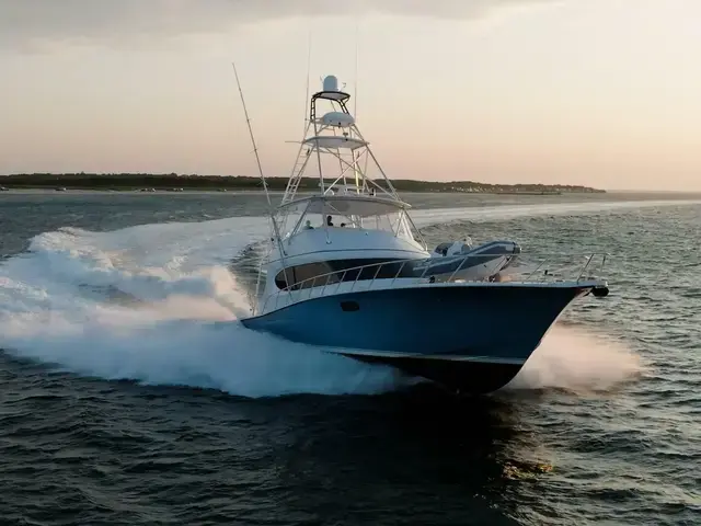 Hatteras 70 Convertible