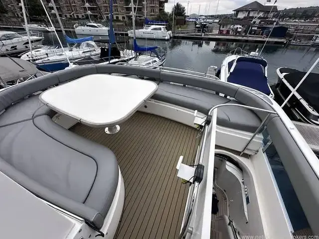 Fairline Squadron 58