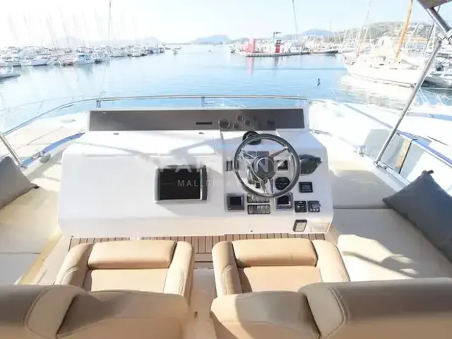 Fairline Squadron 55