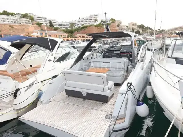 Fairline F Line 33