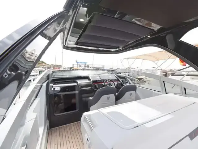 Fairline F Line 33