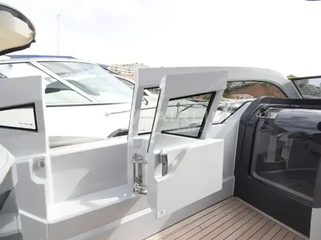 Fairline F Line 33