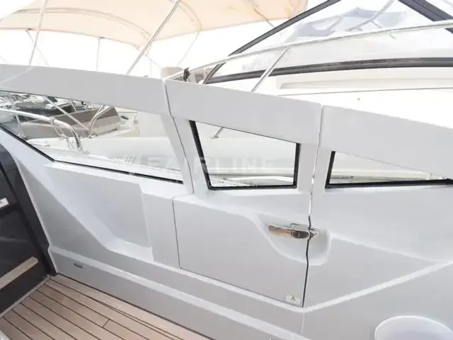 Fairline F Line 33