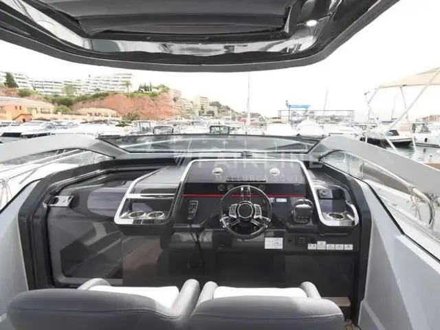 Fairline F Line 33